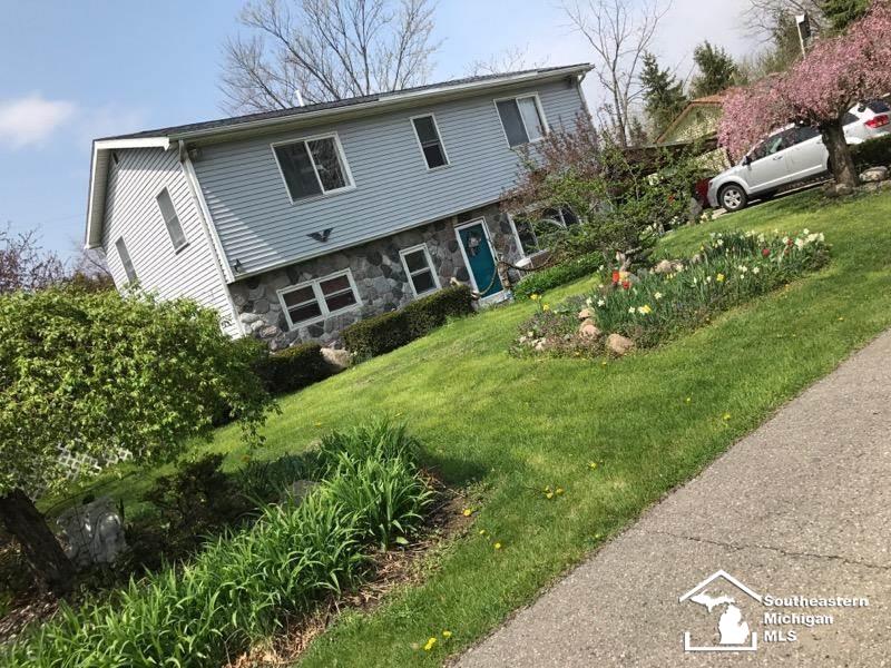 4697 MAPLE ST., Newport, MI 48166-9003