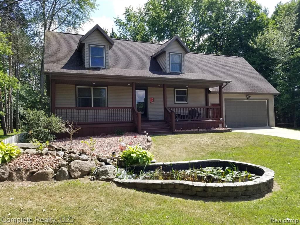 9339 Stanley Rd, Flushing, MI 48433