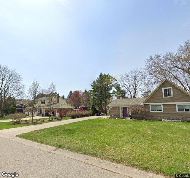 3589 Heritage Farms Dr, Highland, MI 48356-1635