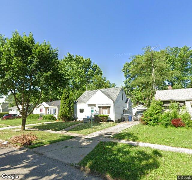 3008 Comanche Ave, Flint, MI 48507-4306