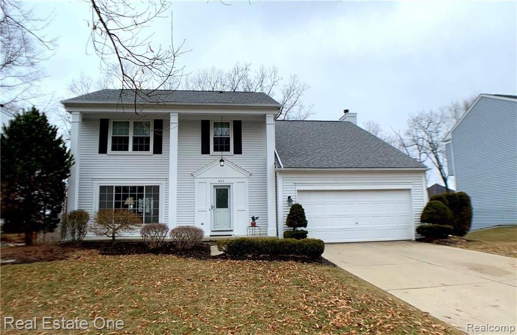 537 Arlington Dr, Rochester Hills, MI 48307-2812