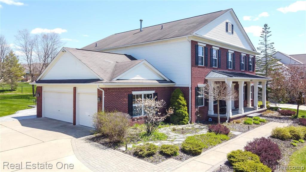 4433 Carriage Hill Ct., Rochester, MI 48306-4672