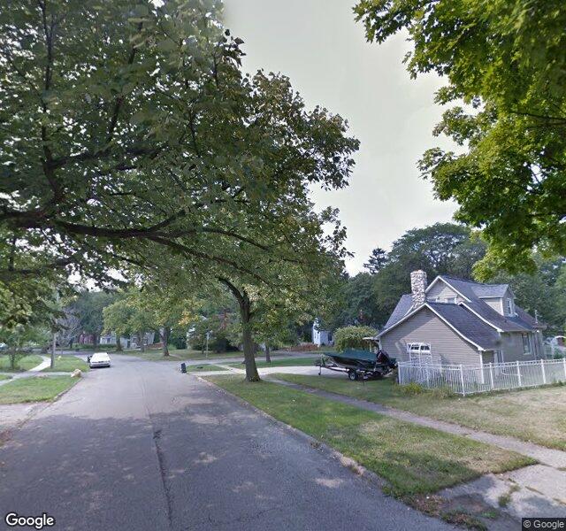 2705 Thomas St, Flint, MI 48504-4529