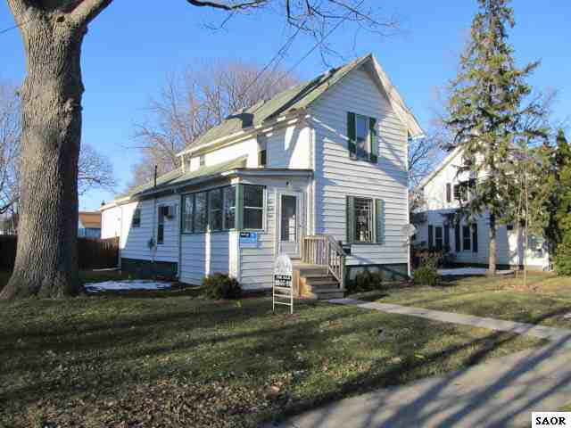 535 E Mason St, Owosso, MI 48867-3035
