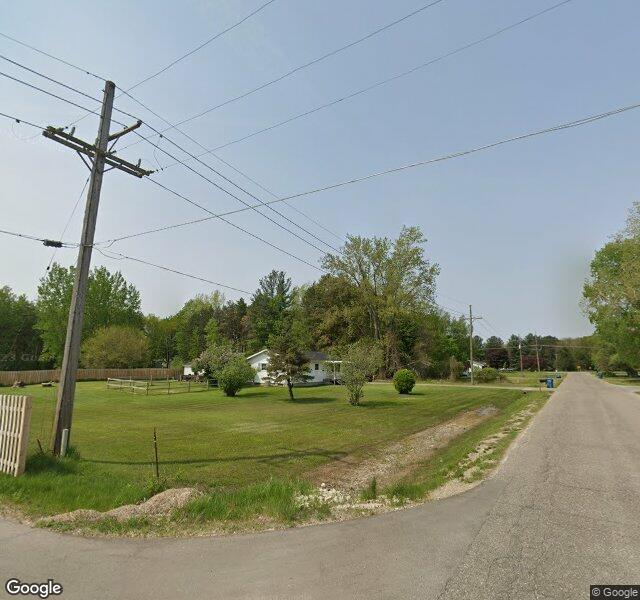 5925 Dubois Rd, Vassar, MI 48768-9608