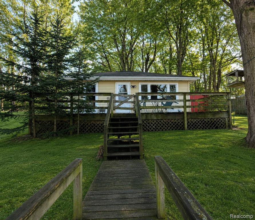 31337 Baseline Rd, Gobles, MI 49055-9082