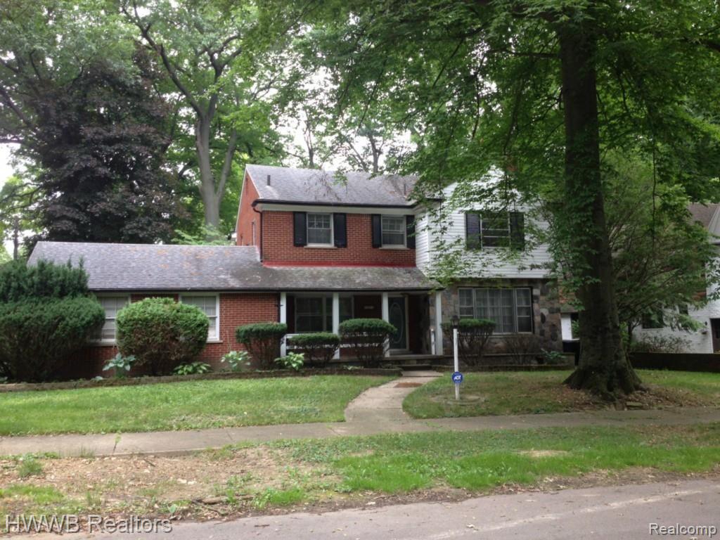 22311 Roxford St, Detroit, MI 48219-2328