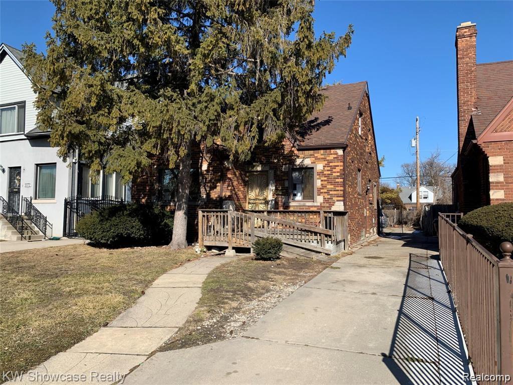 5565 Audubon Road, Detroit, MI 48224-2662
