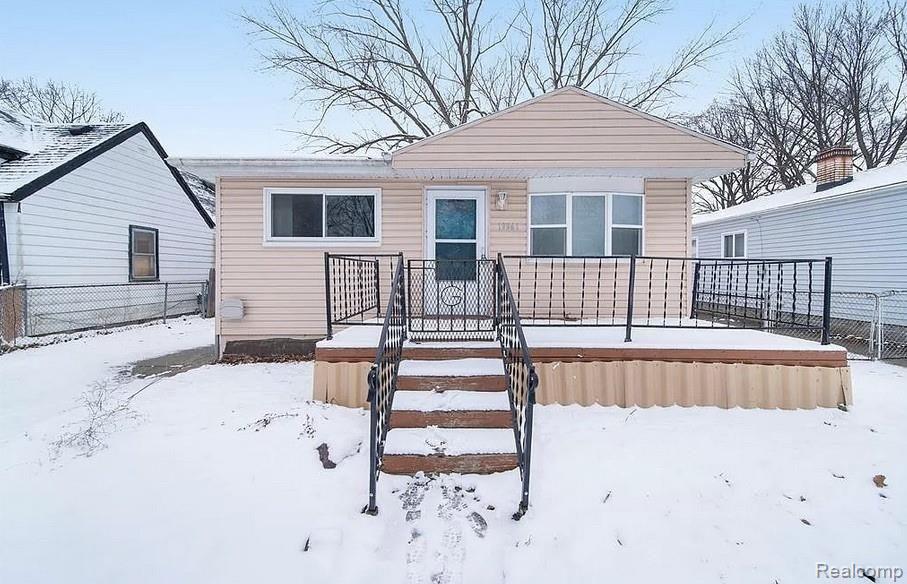 19961 Antago Street, Livonia, MI 48152-2401