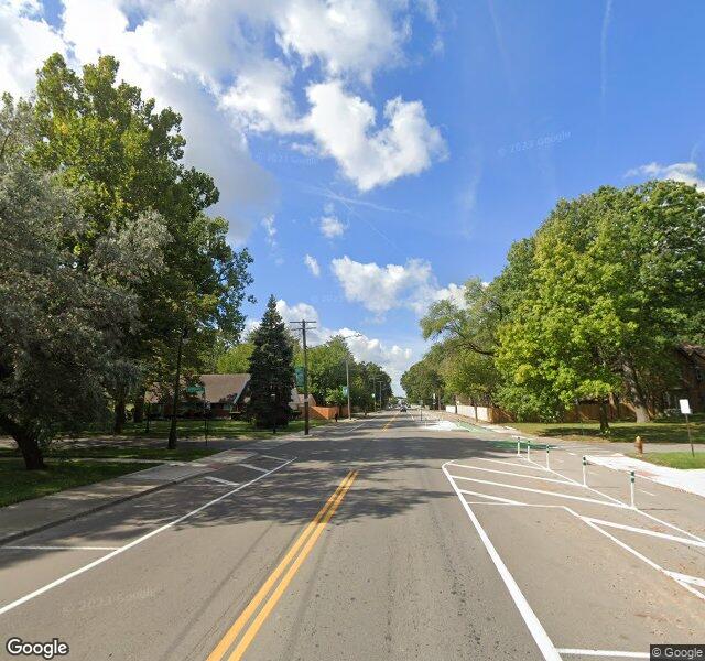 1818 Iroquois St, Detroit, MI 48214-2748