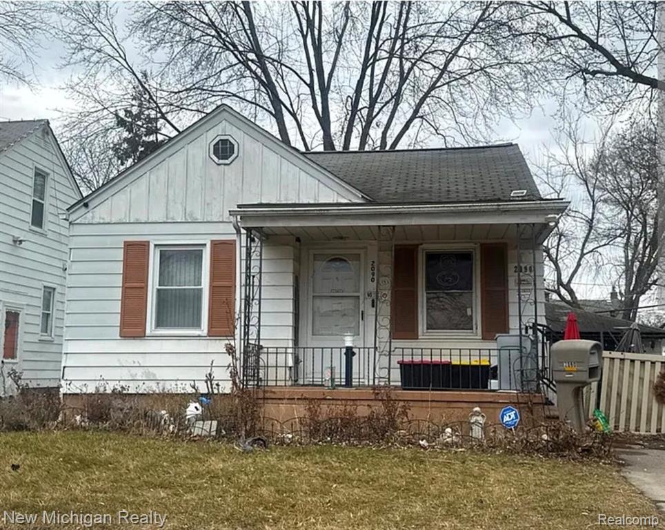2090 Russell Ave, Lincoln Park, MI 48146-1439