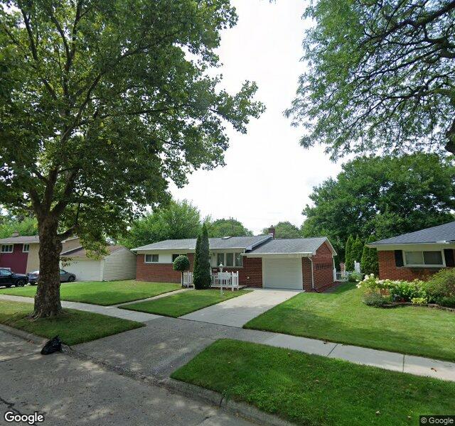 14084 Bainbridge St, Livonia, MI 48154-4302