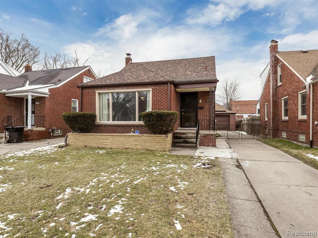 15334 Vaughan St, Detroit, MI 48223-1753