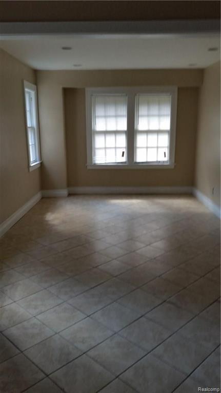 3458 Cambridge Ave, Detroit, MI 48221-1857