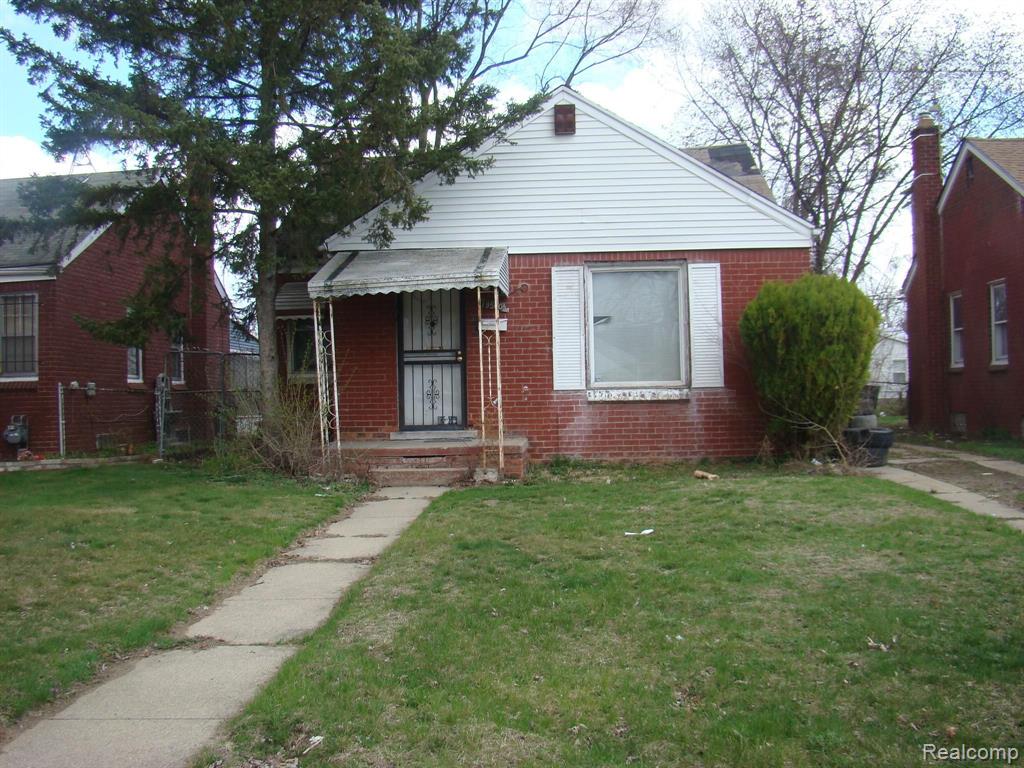 19500 Woodingham Dr, Detroit, MI 48221