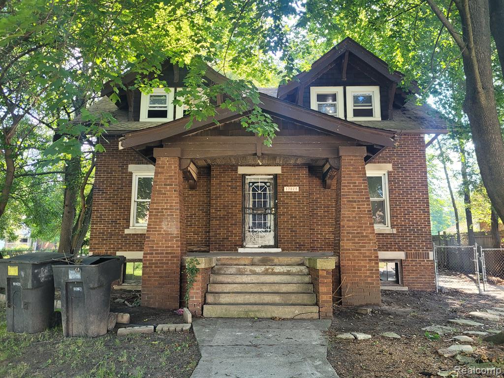 17828 Beaverland Street, Detroit, MI 48219-2375
